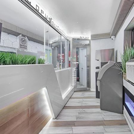 Hotel Opus Bronx Near Bay Plaza Mall นิวยอร์ก ภายนอก รูปภาพ